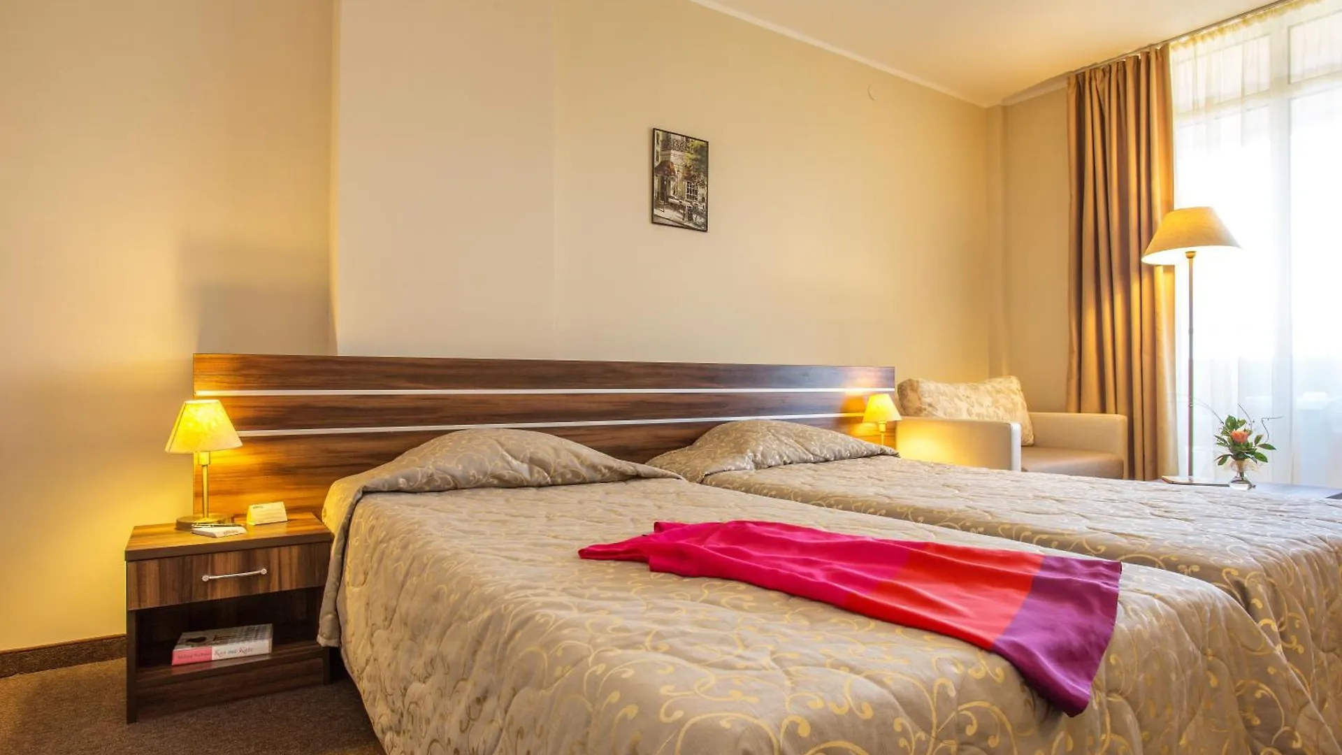 Hotel Laguna Park & Aqua Club Sluneční pobřeží 4*,